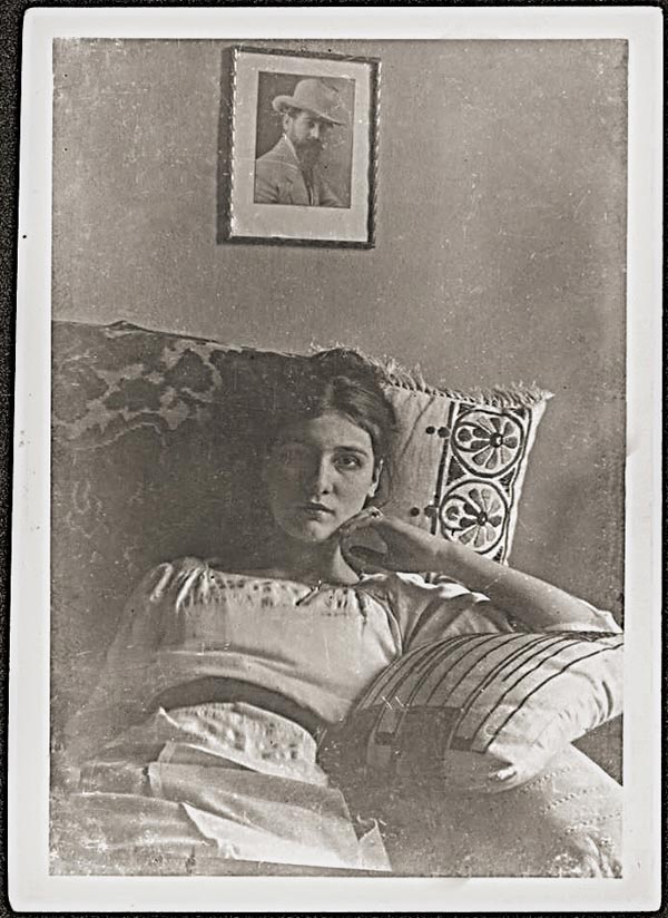 " "     , 1912